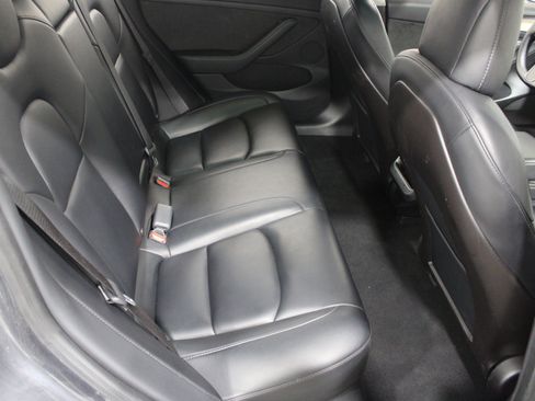 Used 2021 Tesla Model 3 Standard Range Plus RWD image 21