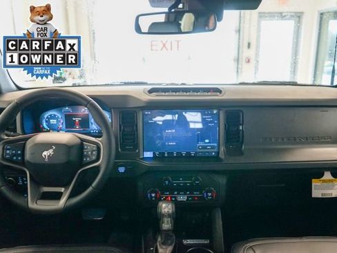 Used 2025 Ford Bronco Badlands image 31