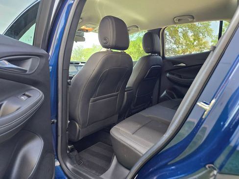 Used 2023 Buick Encore GX Select FWD image 42