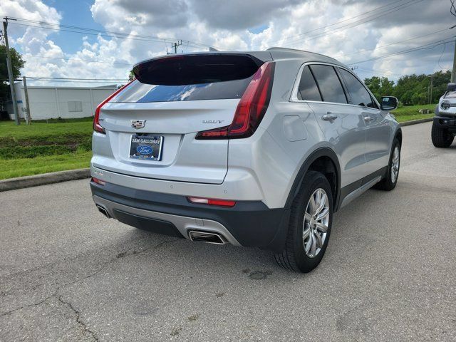 Used 2022 Cadillac XT4 Premium Luxury w/ Technology Package FWD image 6