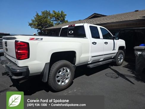 Used 2015 Chevrolet Silverado 2500 LTZ AWD/4WD image 9