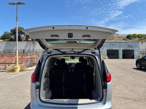 Used 2023 Chrysler Voyager LX FWD image 29