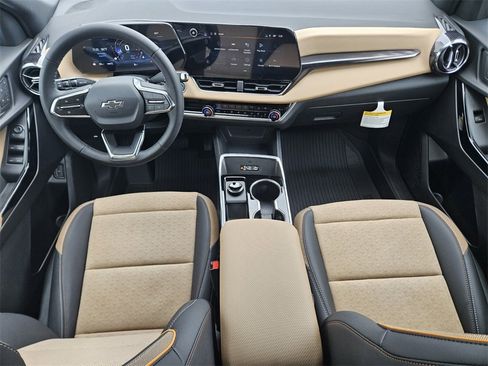 New 2026 Chevrolet Equinox ACTIV w/ Convenience Package III image 12