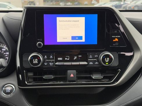 Certified 2023 Toyota Highlander LE image 15