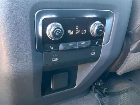 Used 2021 GMC Yukon Denali w/ Denali Premium Package AWD/4WD image 30