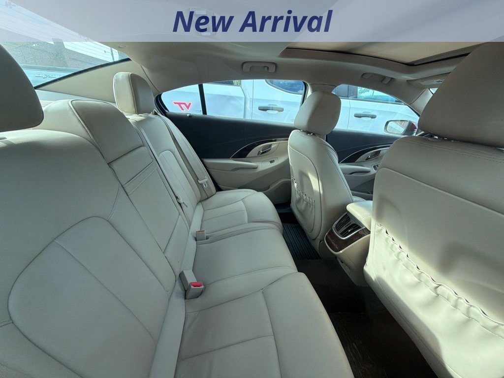 Used 2016 Buick LaCrosse Sport Touring w/ Experience Buick Package FWD image 8