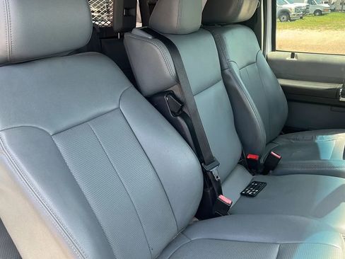 Used 2015 Ford F250 XL w/ Power Equipment Group RWD image 17