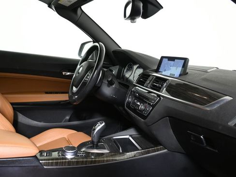 Used 2020 BMW 230i xDrive Convertible w/ Premium Package AWD/4WD image 8