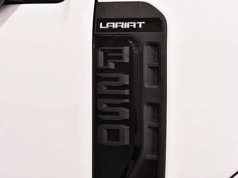 New 2026 Ford F250 Lariat w/ Black Appearance Package AWD/4WD image 10