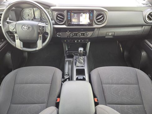 Used 2019 Toyota Tacoma TRD Off-Road w/ Technology Package RWD image 27