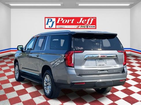 Used 2021 GMC Yukon XL SLT w/ SLT Premium Package image 5