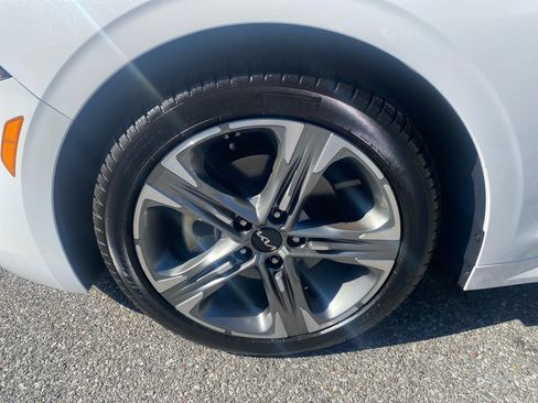 Used 2023 Kia K5 EX image 10