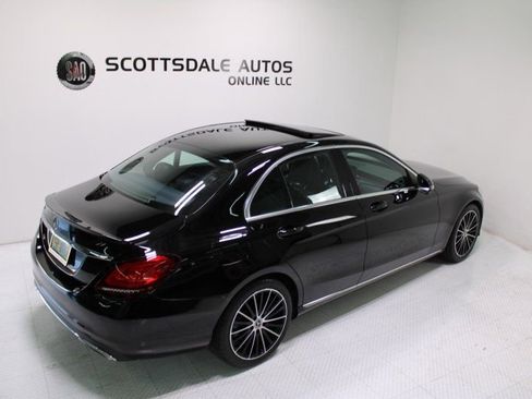 Used 2019 Mercedes-Benz C 300 Sedan image 18