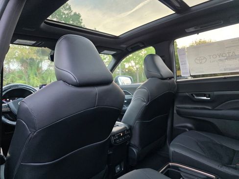 New 2026 Toyota Grand Highlander MAX Platinum image 24