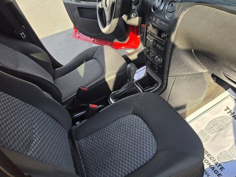 Used 2011 Chevrolet HHR LS FWD image 15