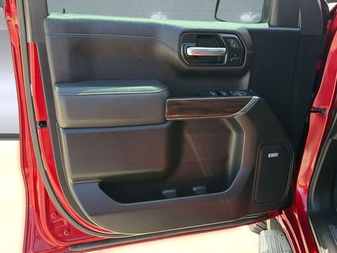 Used 2021 GMC Sierra 1500 SLT w/ SLT Convenience Package AWD/4WD image 21