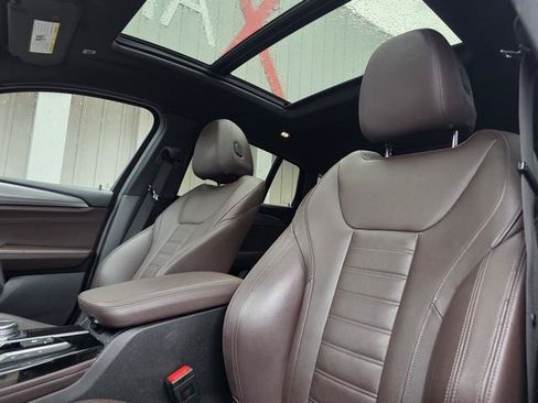 Used 2021 BMW X4 xDrive30i AWD/4WD image 11