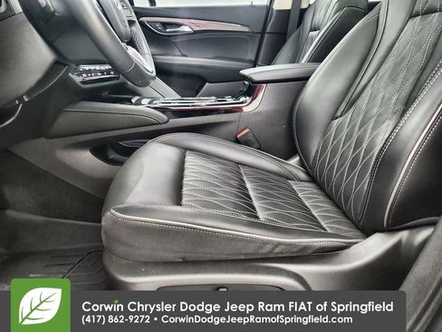 Used 2023 Buick Envision Avenir image 12