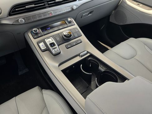Used 2022 Hyundai Palisade SEL w/ 8P Bench Seat Package FWD image 16
