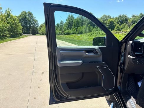 New 2026 Chevrolet Silverado 1500 LTZ AWD/4WD image 13