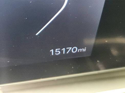 Used 2025 Kia Carnival SX Prestige image 18