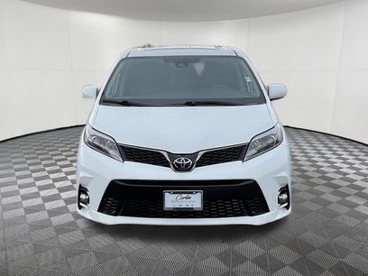Used 2019 Toyota Sienna SE