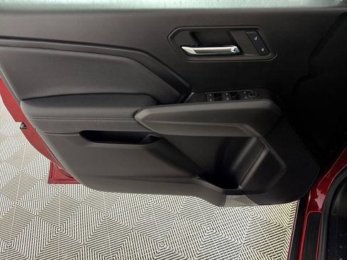 Used 2024 Chevrolet Colorado LT w/ LT Convenience Package II image 10