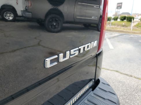 Used 2022 Chevrolet Silverado 1500 Custom image 8