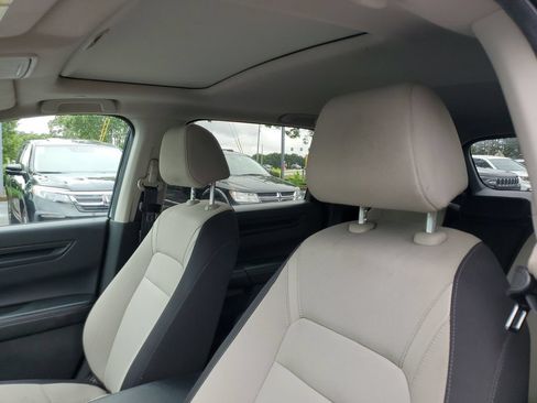 Used 2023 Honda CR-V EX image 15