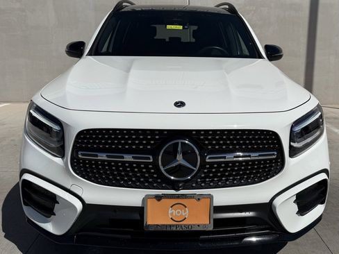 Used 2024 Mercedes-Benz GLB 250 image 2