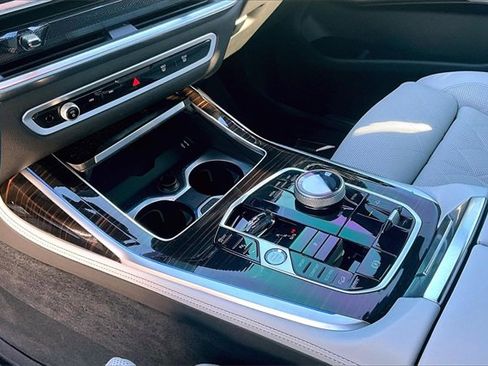 Used 2026 BMW X7 xDrive40i w/ Executive Package image 15