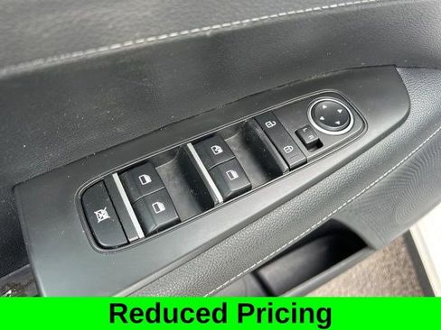 Used 2023 Kia Forte GT-Line image 12