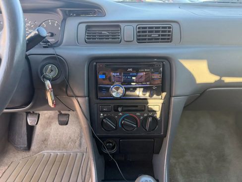 Used 1997 Toyota Camry CE image 24