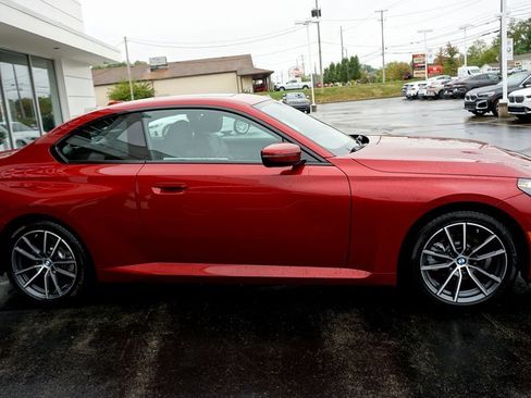 Used 2025 BMW 230i xDrive 230i xDrive w/ Convenience Package image 3