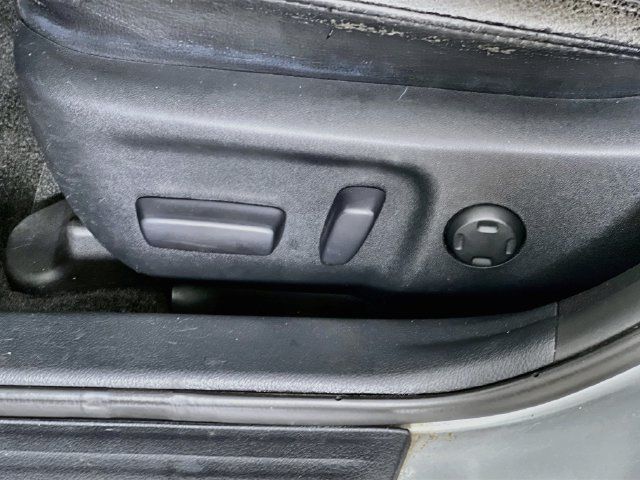 Used 2016 Toyota Avalon XLE Premium FWD image 11