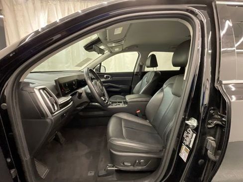 Used 2024 Kia Sorento S AWD/4WD image 10