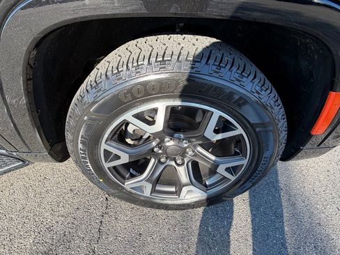 Certified 2024 Jeep Wagoneer Series III image 15