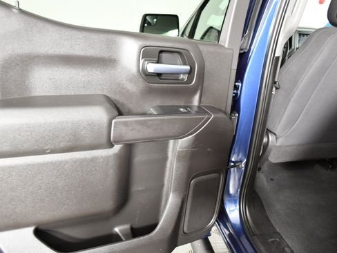 Used 2021 Chevrolet Silverado 1500 Custom Trail Boss AWD/4WD image 50