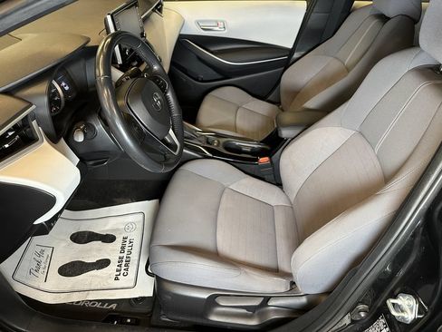 Used 2020 Toyota Corolla SE FWD image 19