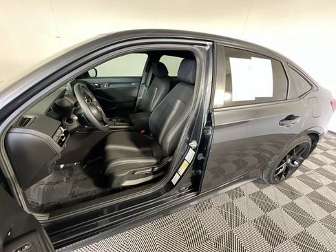 Used 2025 Honda Civic Sport image 14