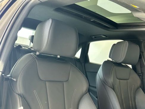 Used 2023 Audi A4 2.0T Premium w/ Convenience Package image 25