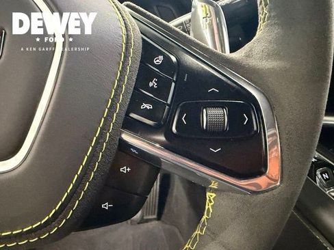 Used 2022 Chevrolet Corvette Stingray Premium Conv w/ Z51 Performance Package RWD image 20