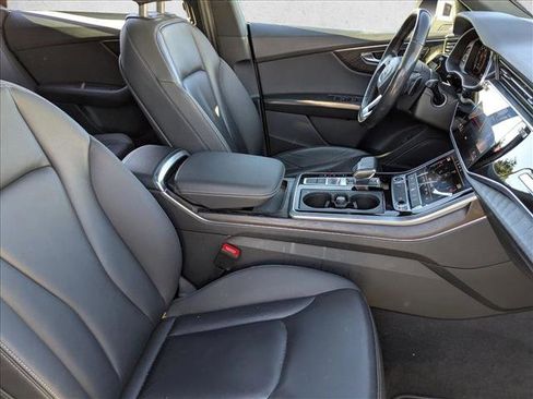Used 2021 Audi Q8 Premium w/ Convenience Package image 21