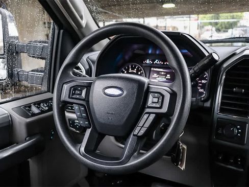 Used 2022 Ford F350 XLT w/ XLT Premium Package image 15