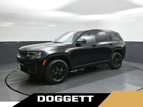 New 2026 Jeep Grand Cherokee Altitude image 1