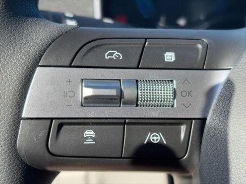 Used 2026 Hyundai Tucson SE image 12