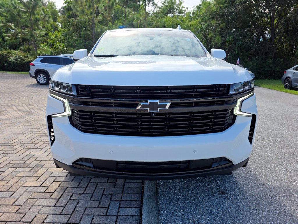Used 2024 Chevrolet Tahoe RST w/ Luxury Package RWD image 2