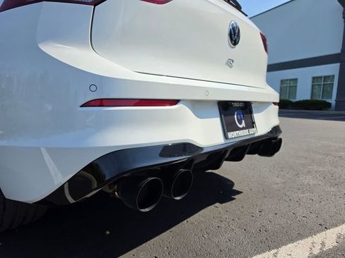 Used 2024 Volkswagen Golf R AWD/4WD image 12