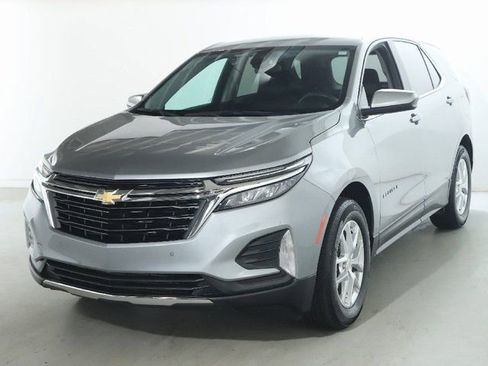 Used 2023 Chevrolet Equinox LT FWD image 1
