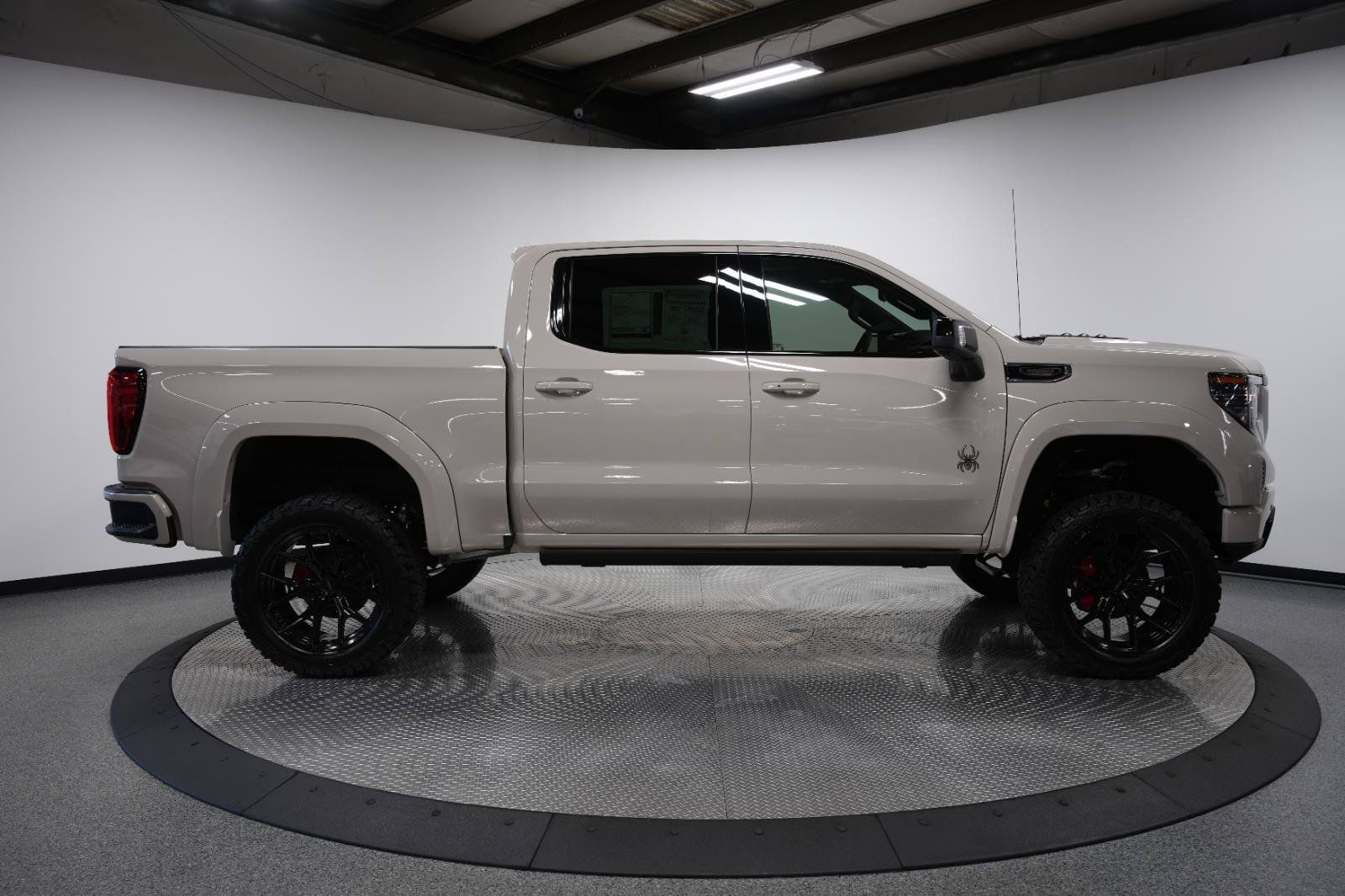 New 2026 GMC Sierra 1500 AT4 w/ AT4 Premium Package AWD/4WD image 11